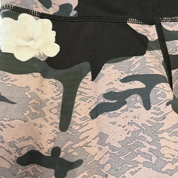 Noli Warrior Floral Camo legging - Picture 7 of 9
